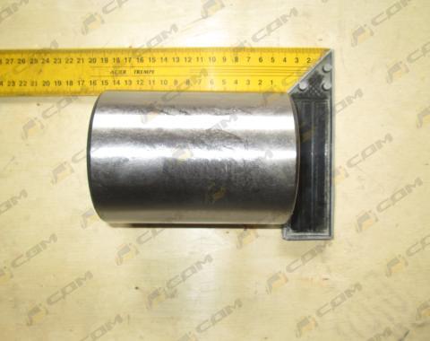 Втулка крепления ковша нижняя 95х75х130 CDM860 CDM860.11-005